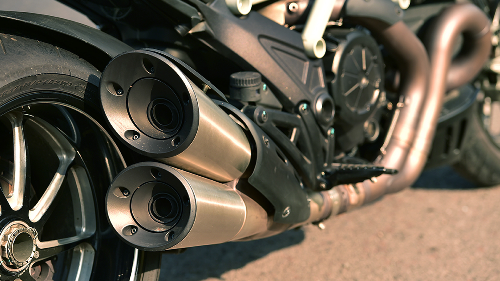 Ducati Diavel 2015 Carbon