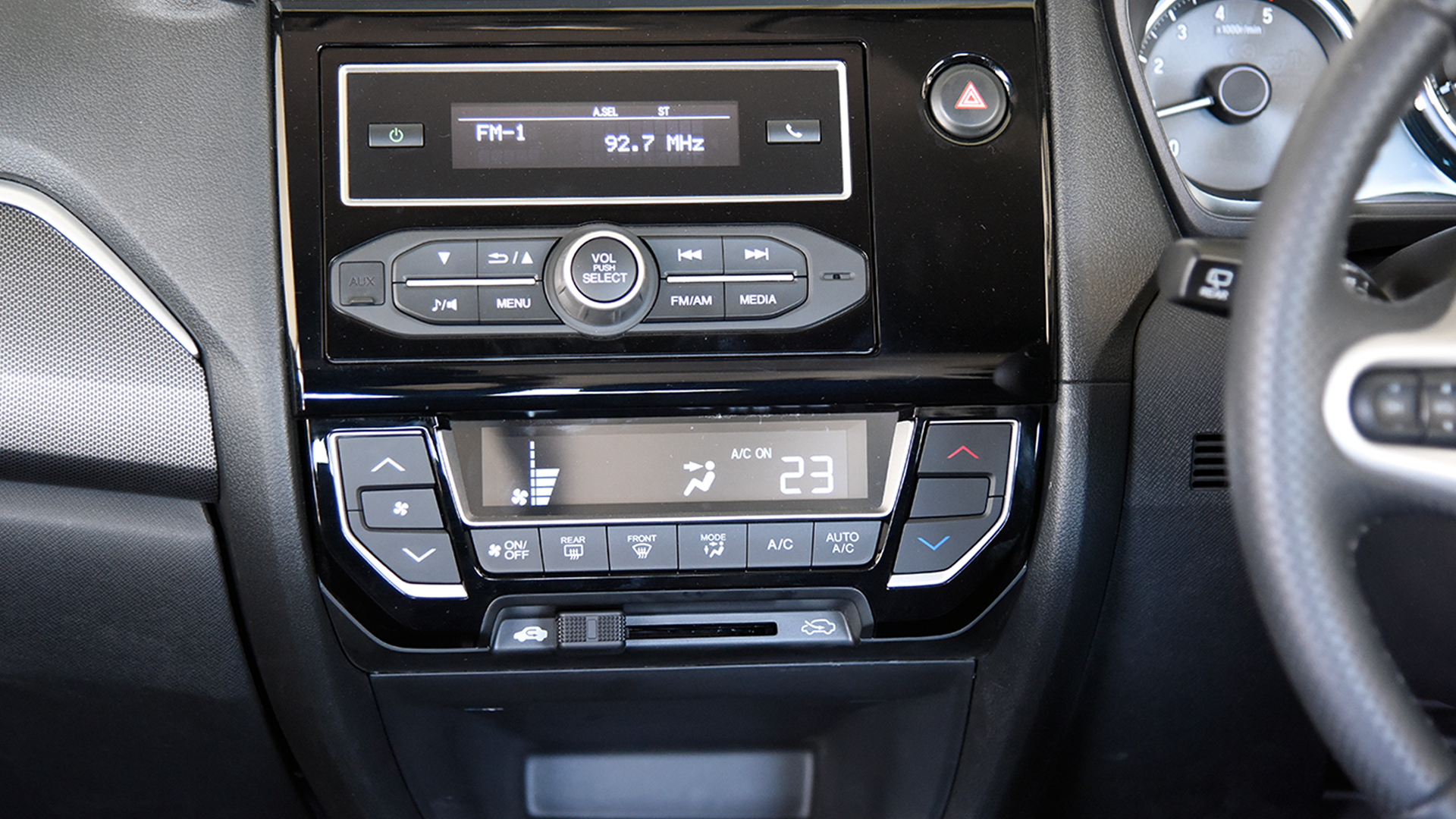 Honda BRV 2016 VX Petrol Interior Car Photos - Overdrive