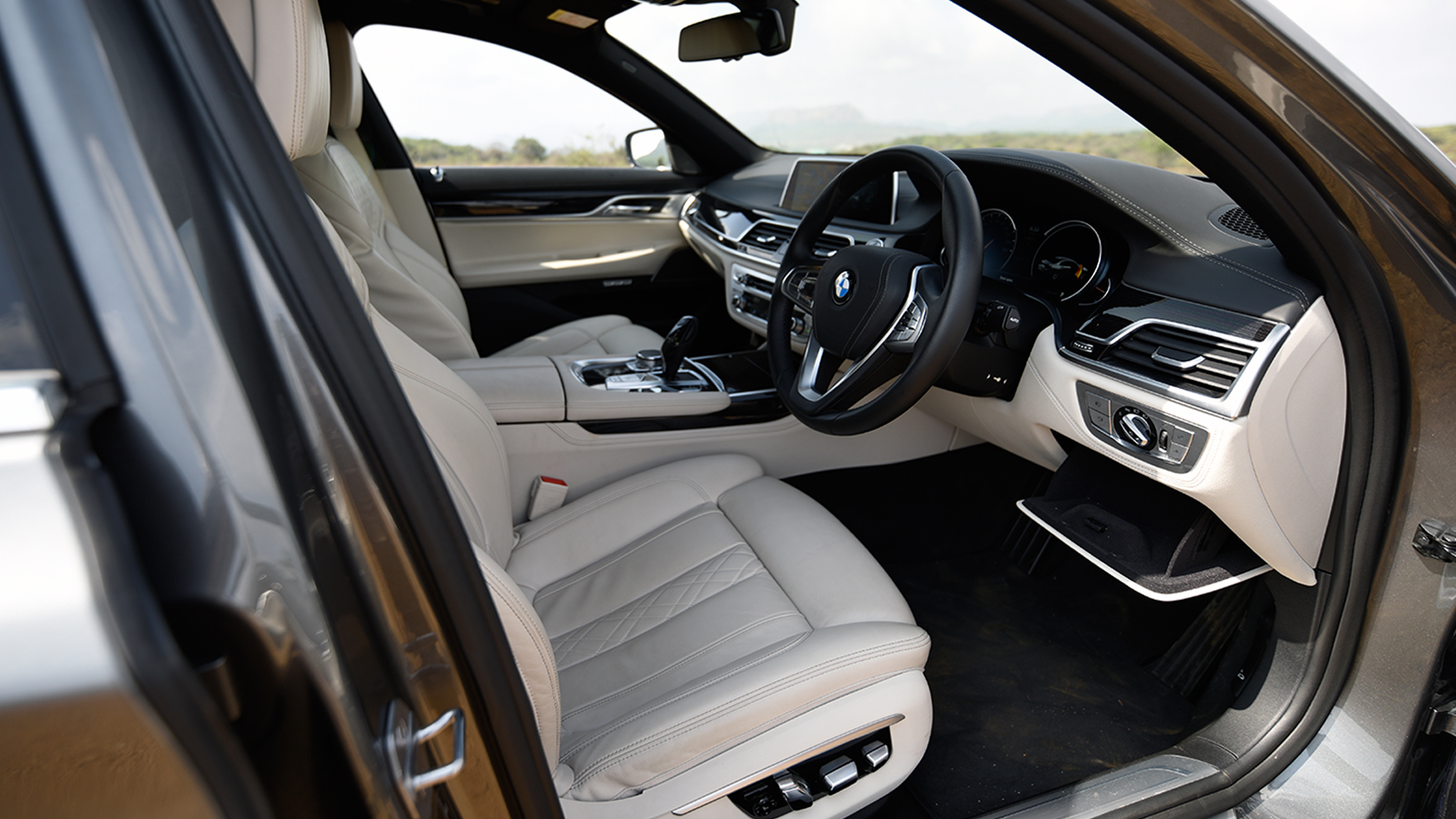 BMW 7 series 2016 730Ld M Sport Interior