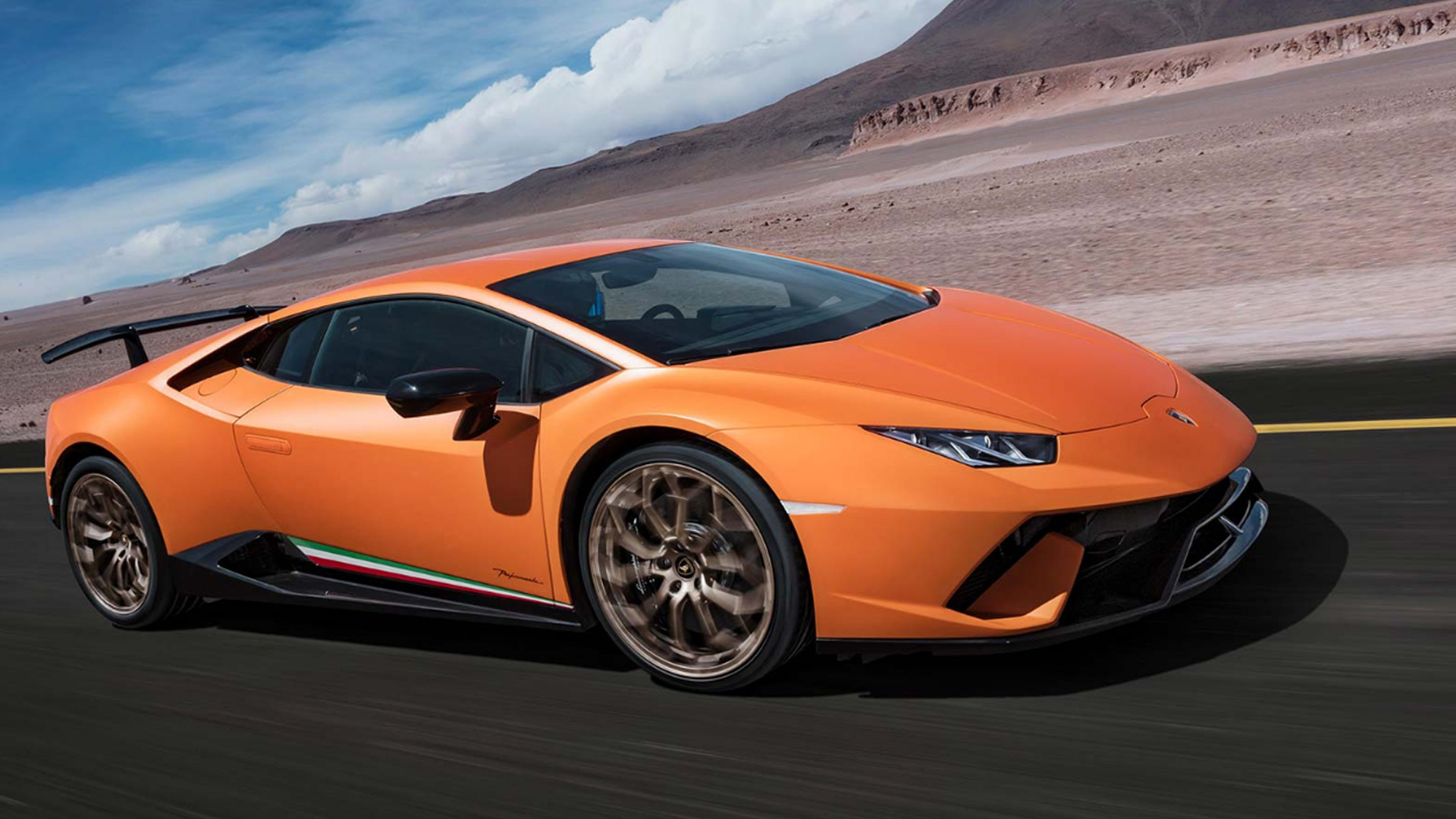 View Lamborghini Huracan Performante Spyder Price In India Pictures