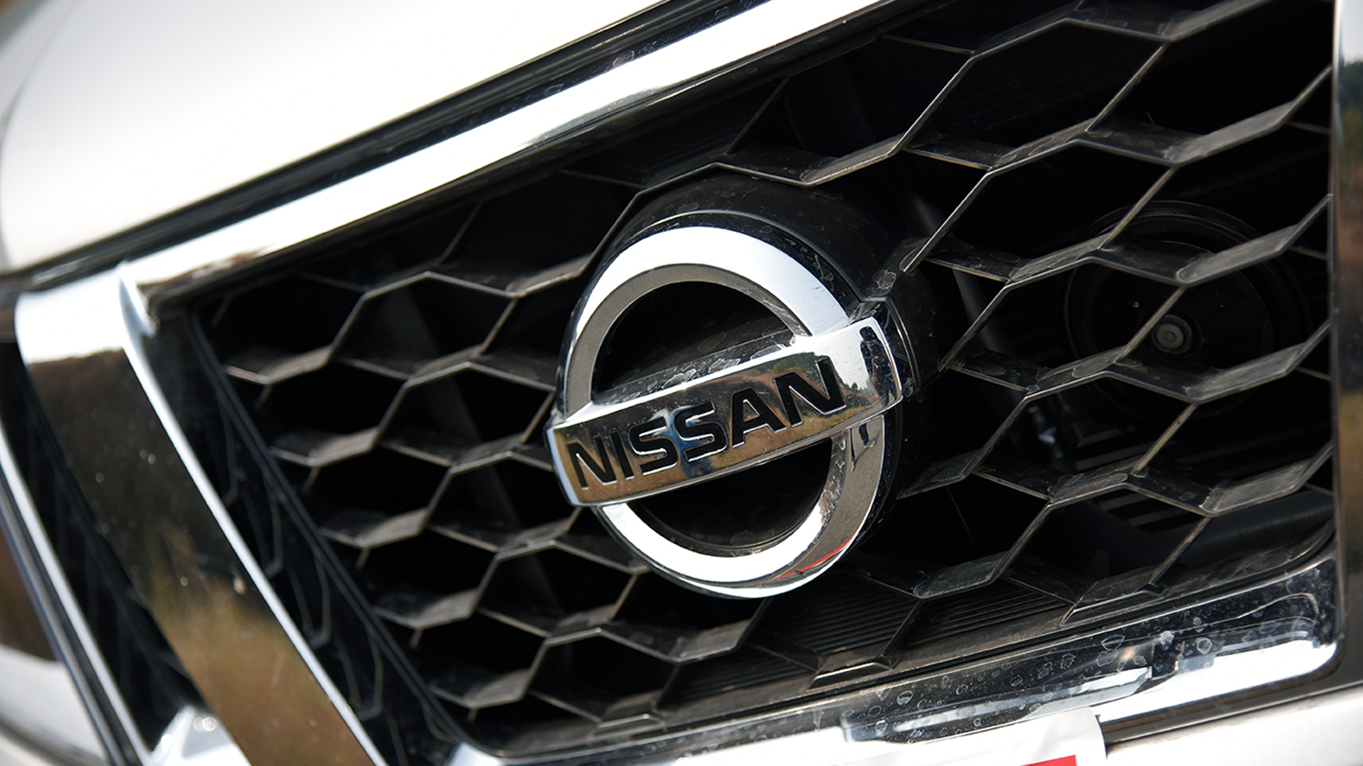 Nissan Terrano 2017 XV Premium AT dCi 110ps Exterior