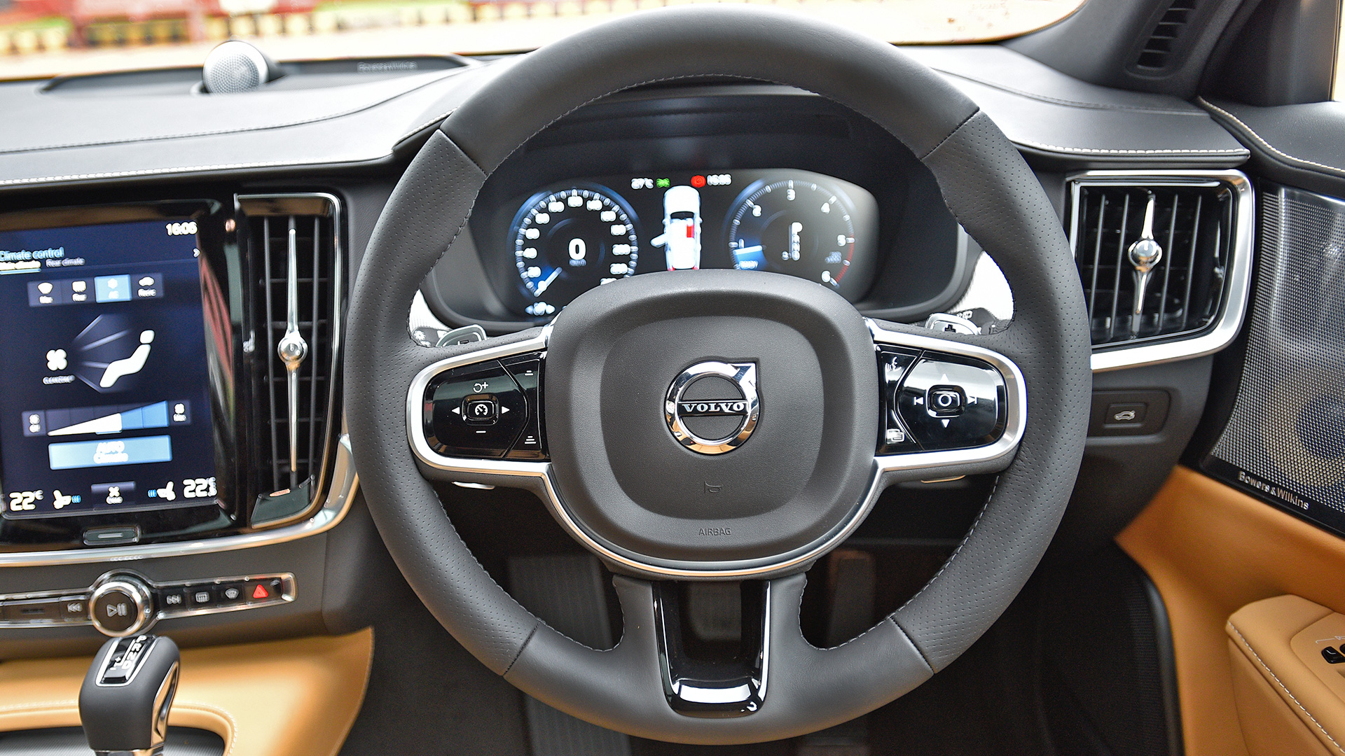 Volvo V90 Cross Country 2017 Diesel Std Interior