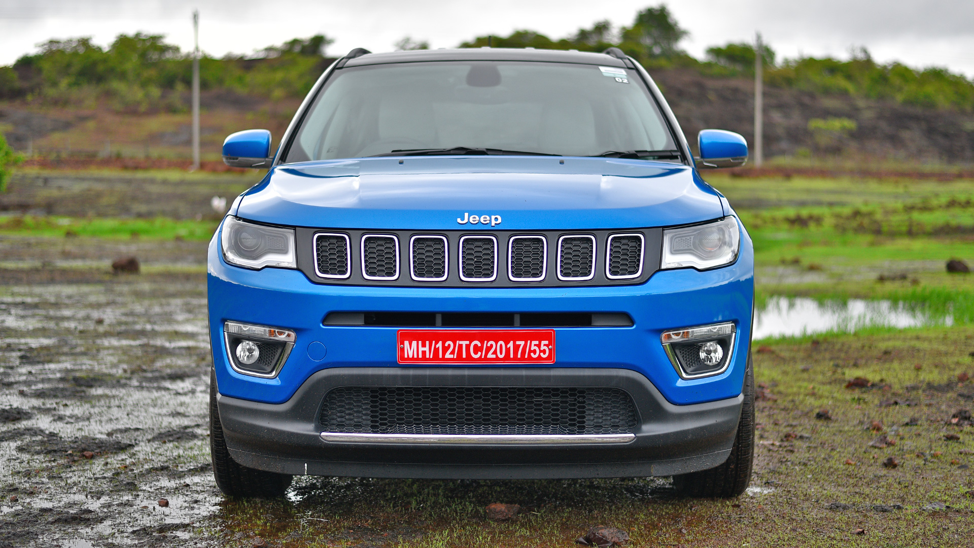 Jeep Compass 2017 Limited Diesel 4x4 Compare