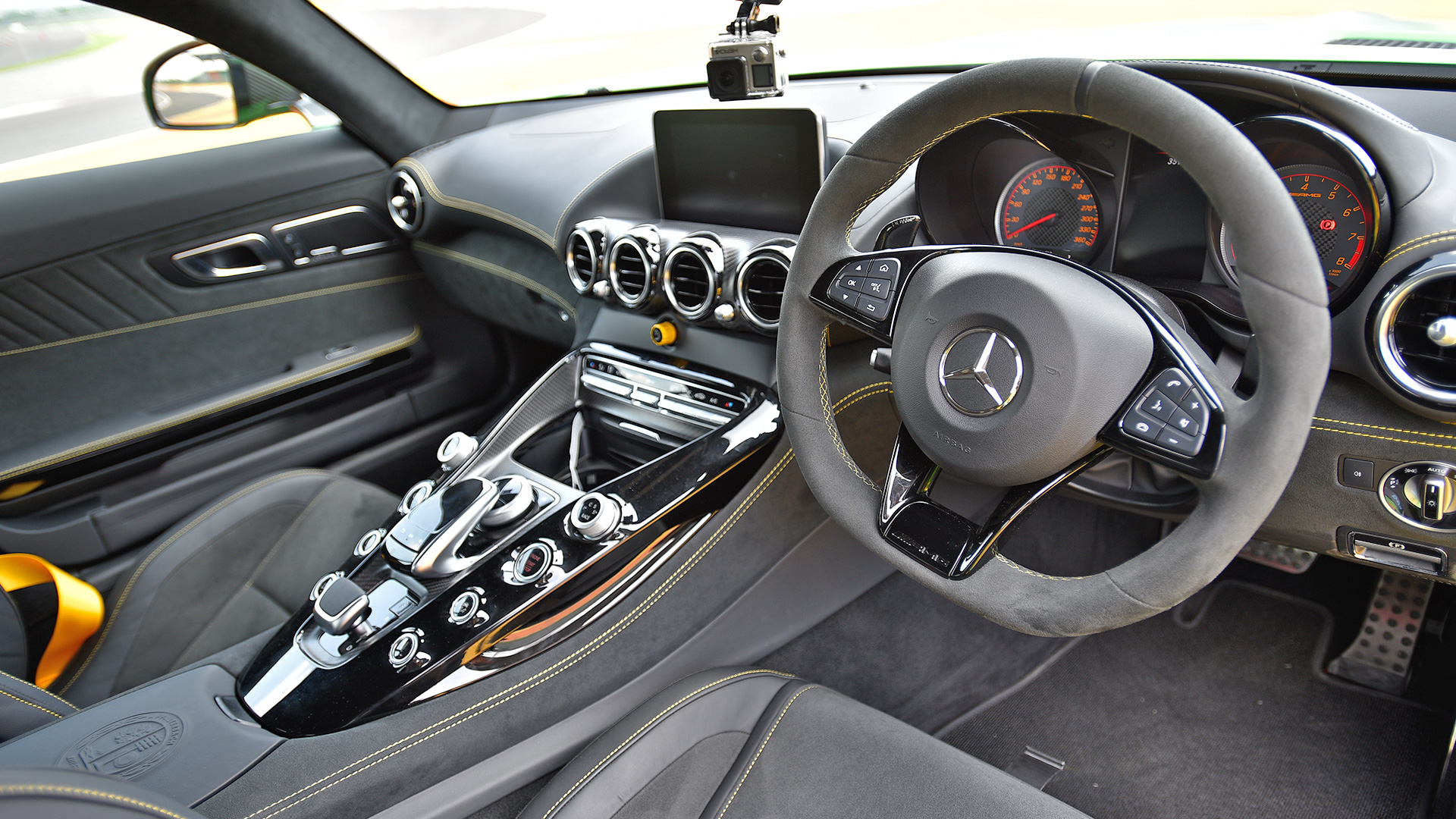 Mercedes Benz Amg Gt 17 R Interior Car Photos Overdrive