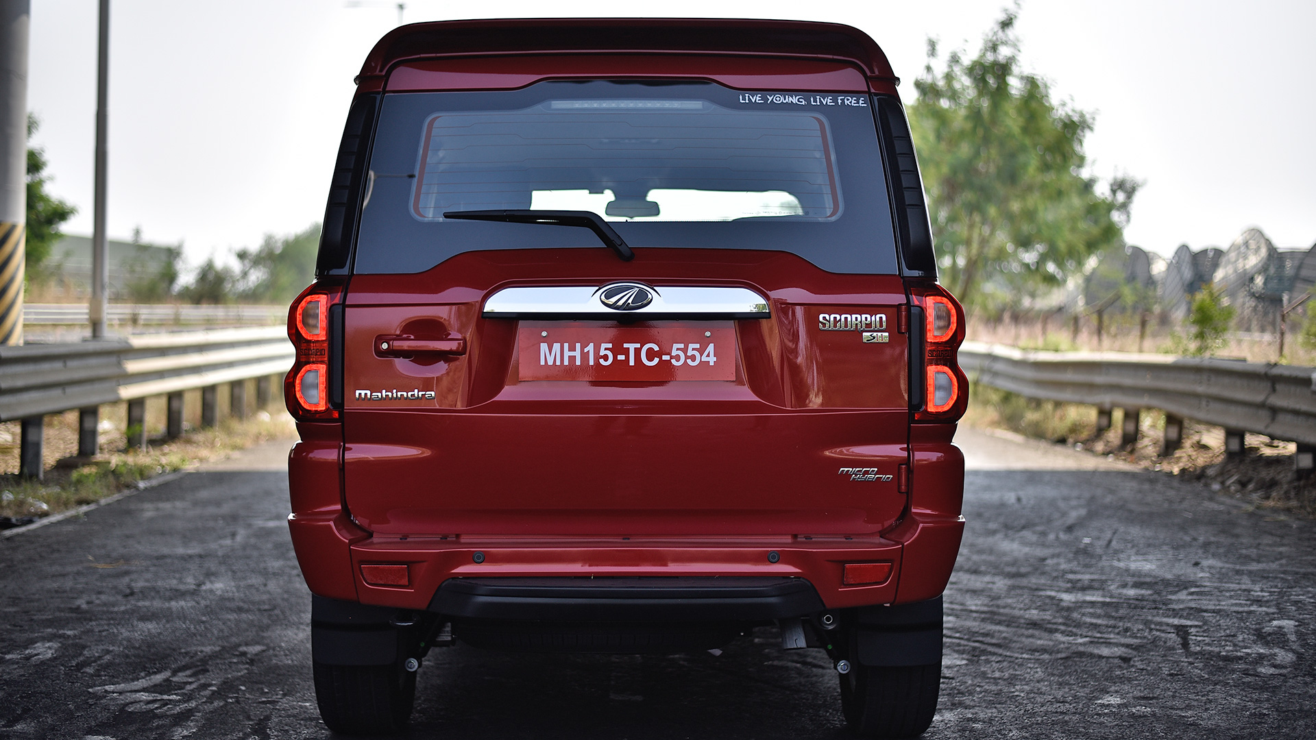 Mahindra Scorpio 18 S11 Price Mileage Reviews Specification Gallery Overdrive