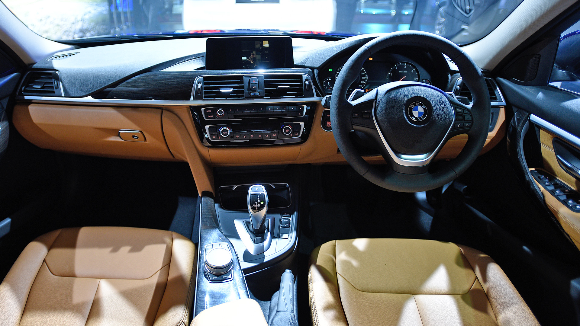 BMW M3 Sedan 2018 STD Interior