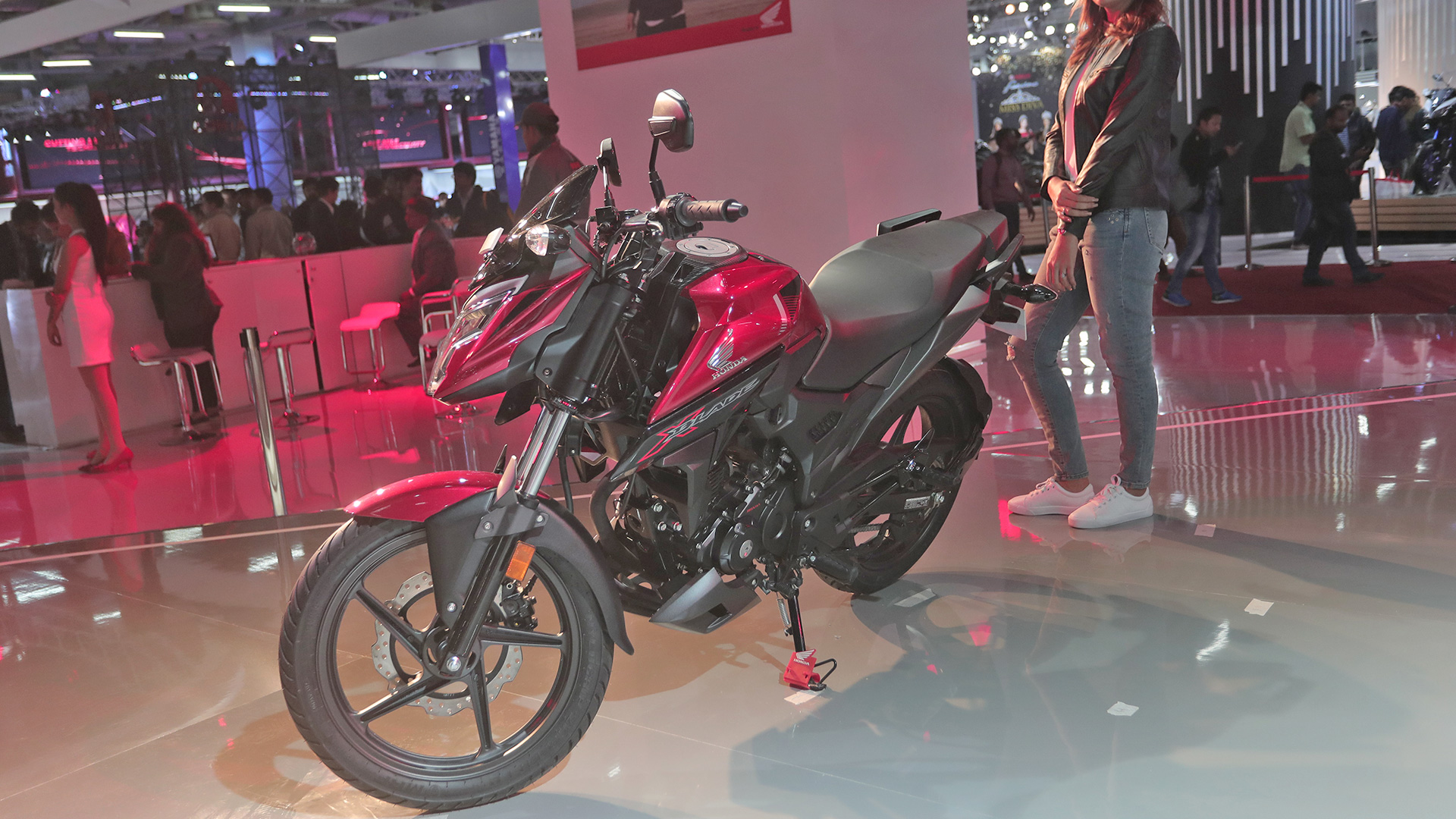 Honda X-Blade 2019 - Price, Mileage, Reviews, Specification, Gallery ...