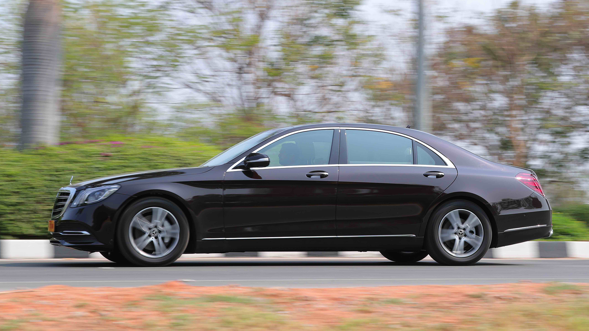 Mercedes-Benz S-Class 2021 S 350d 4MATIC - Price in India, Mileage,  Reviews, Colours, Specification, Images - Overdrive