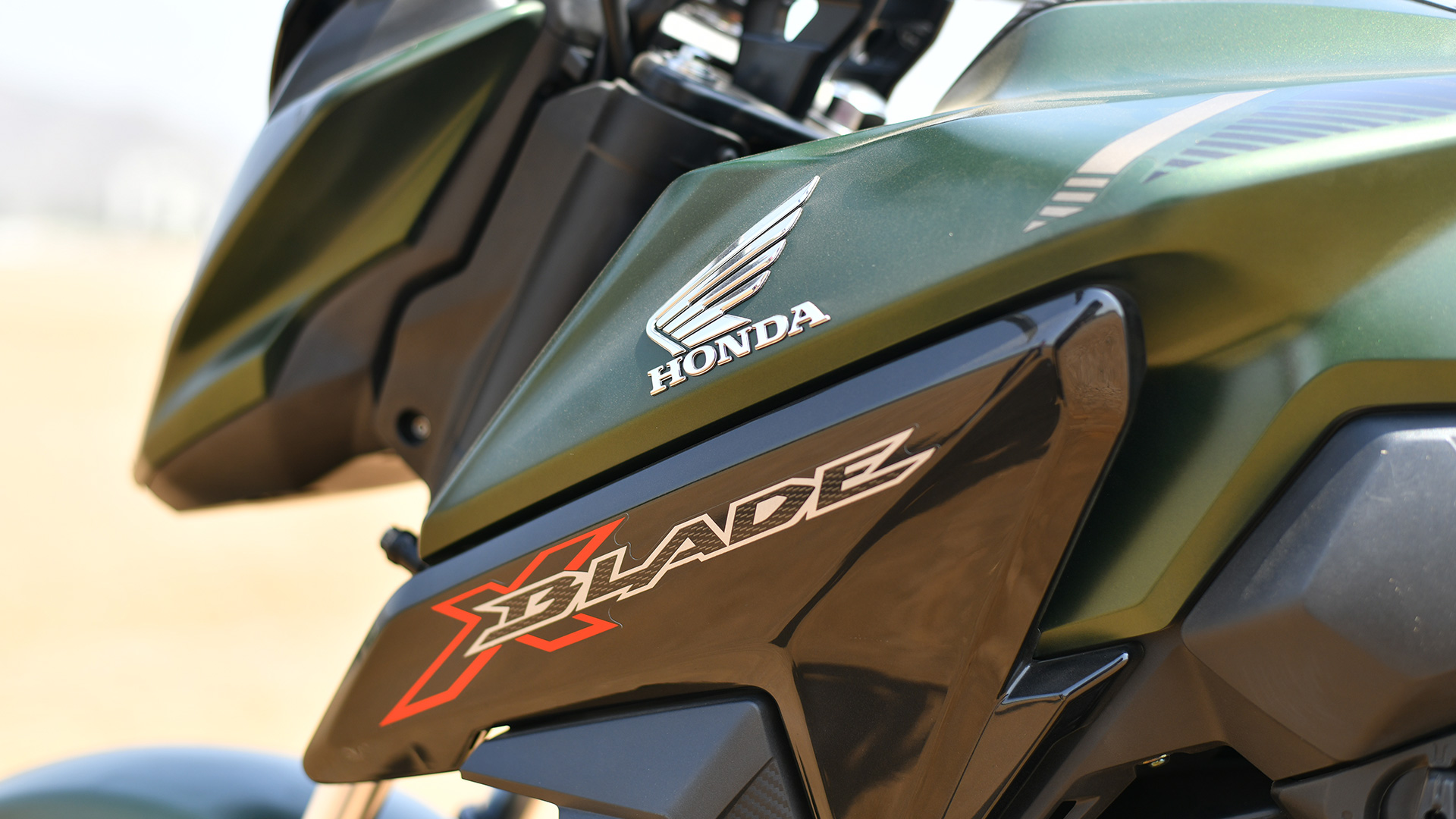 Honda X-Blade 2018 STD