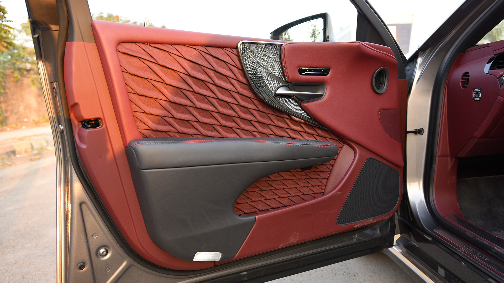 Lexus LS 500h 2018 Ultra Luxury Interior