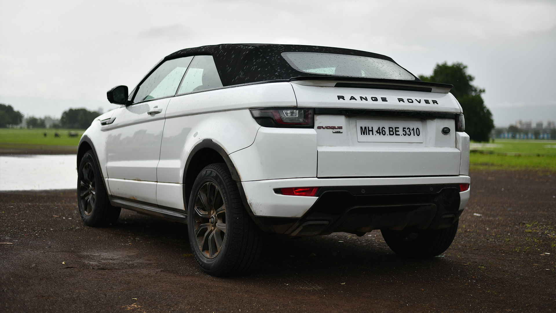 Land Rover Range Rover Evoque Convertible-2018-HSE Dynamic Petrol Compare