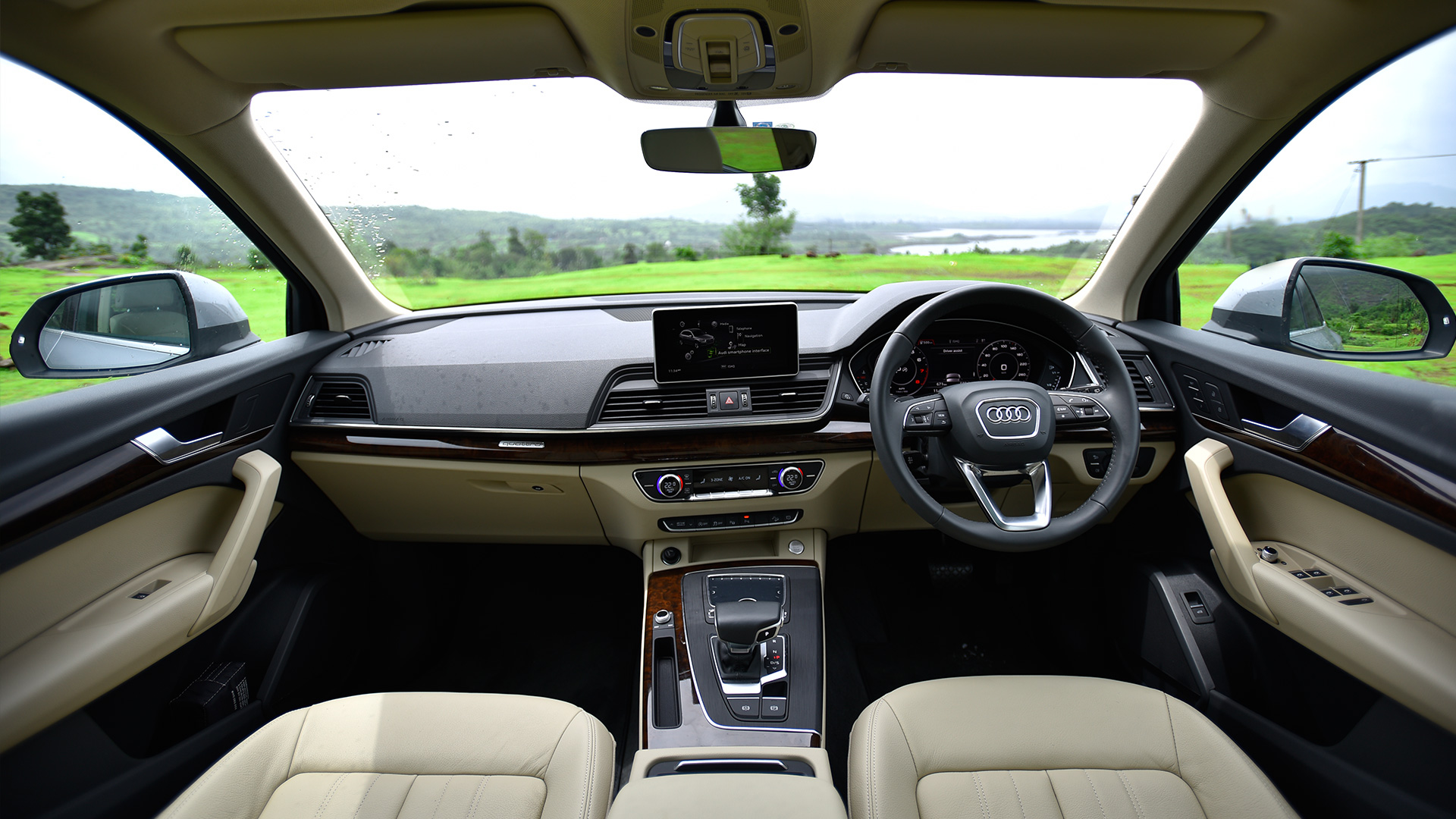 Audi Q5 2018 45 TFSI Compare