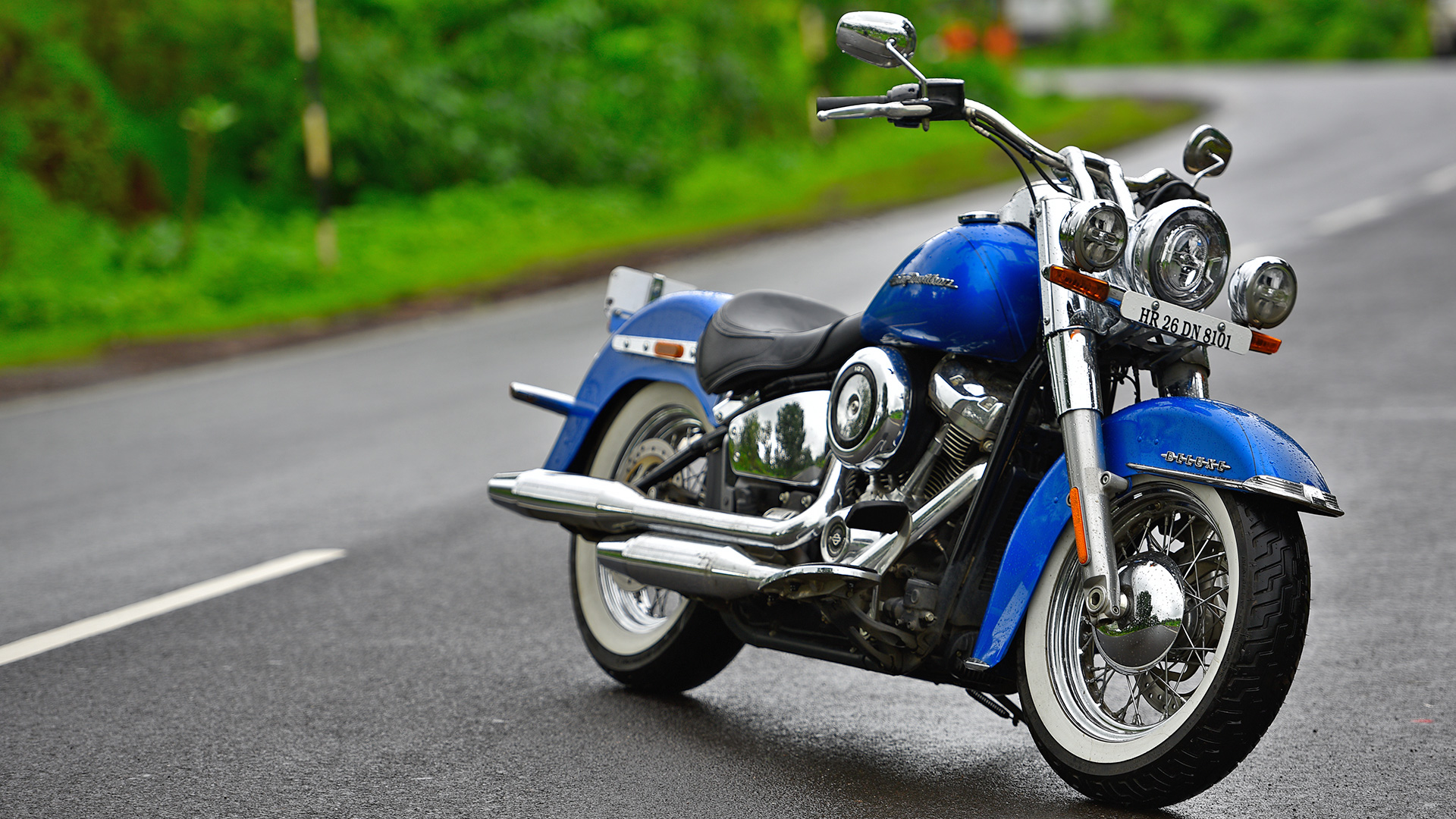 Harley Davidson Deluxe 2018 - Price in India, Mileage, Reviews 