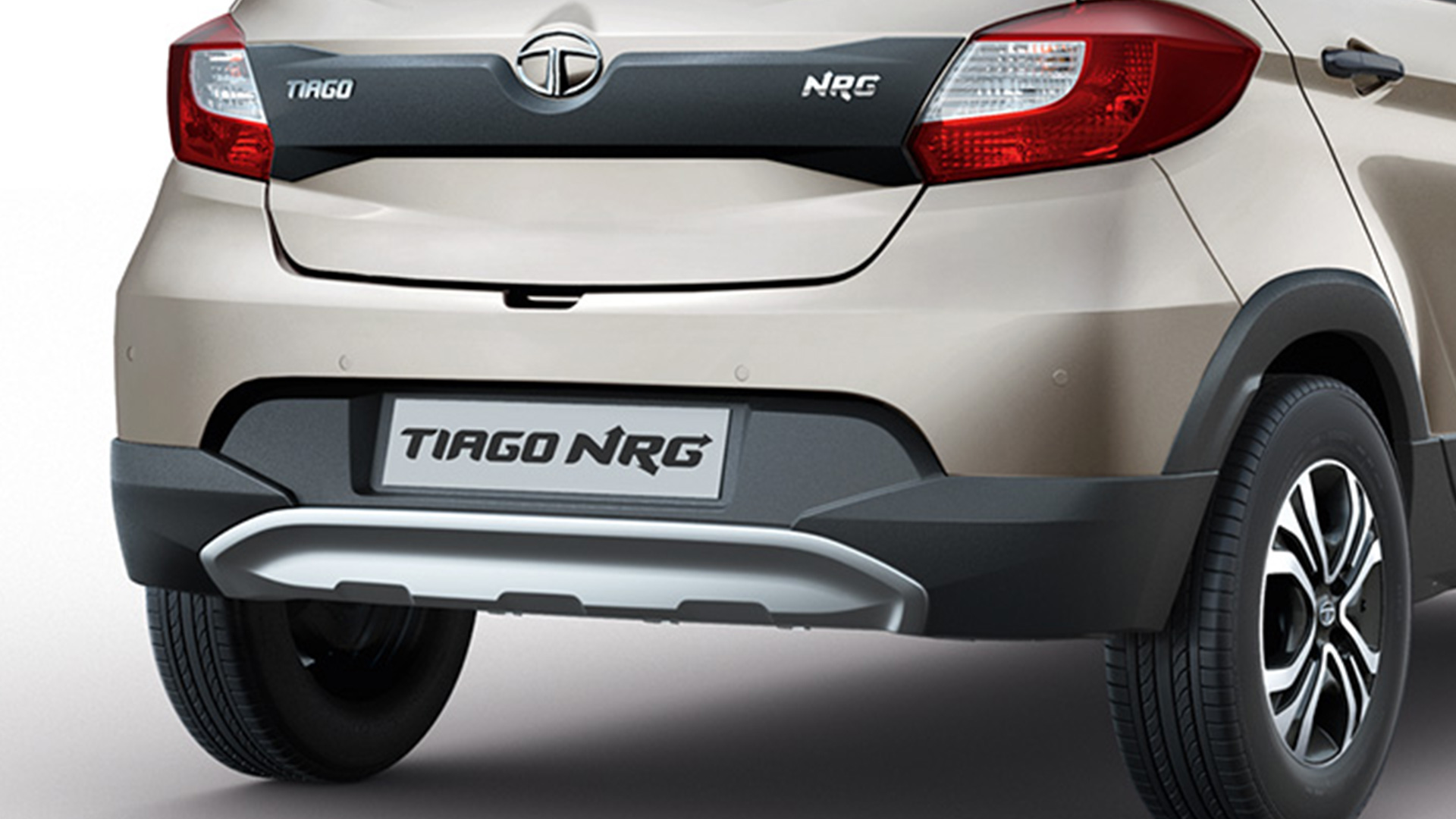 Tata Tiago 2018 NRG Petrol Exterior
