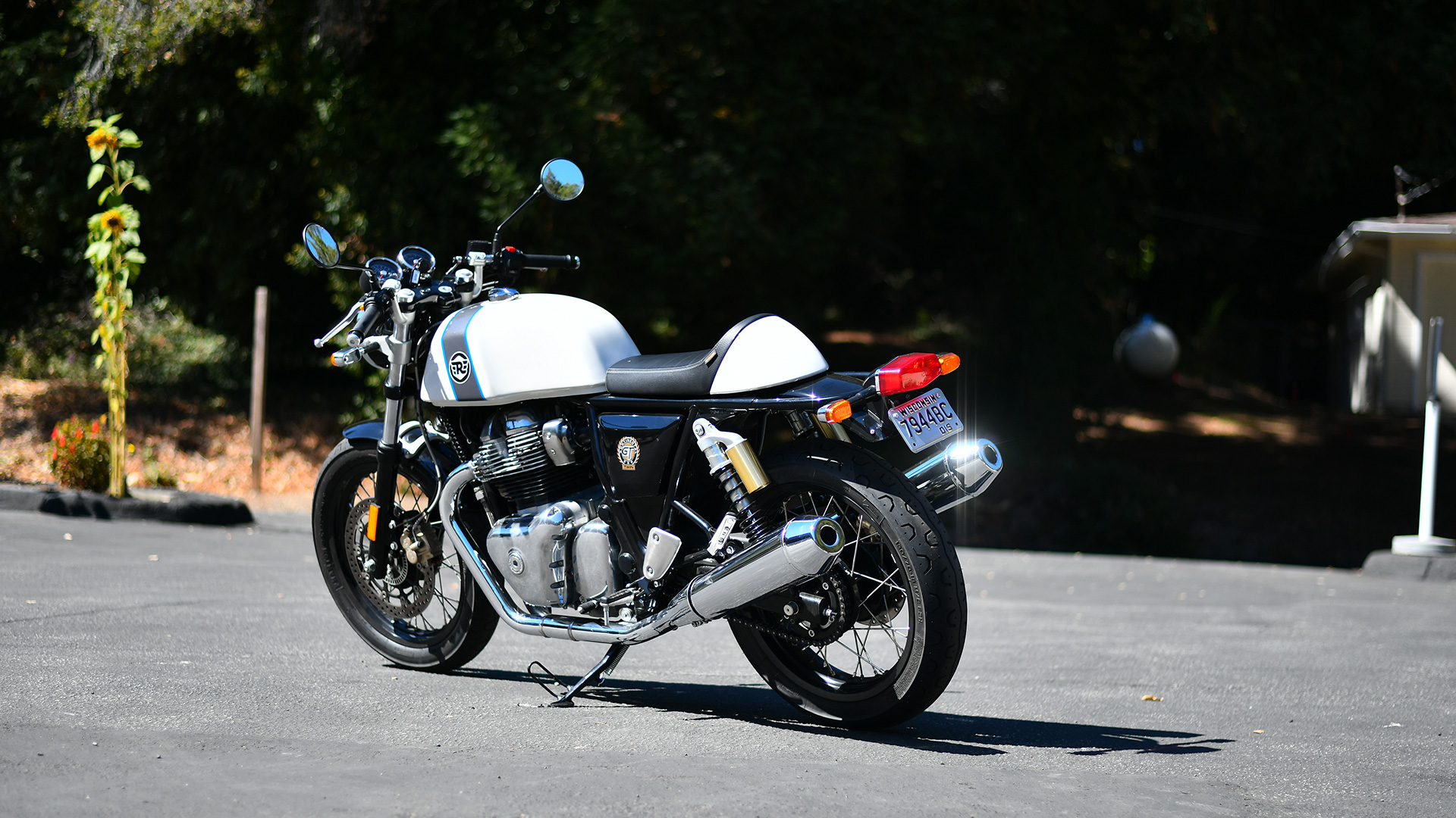 Royal Enfield Continental Gt Hd Wallpaper For Mobile