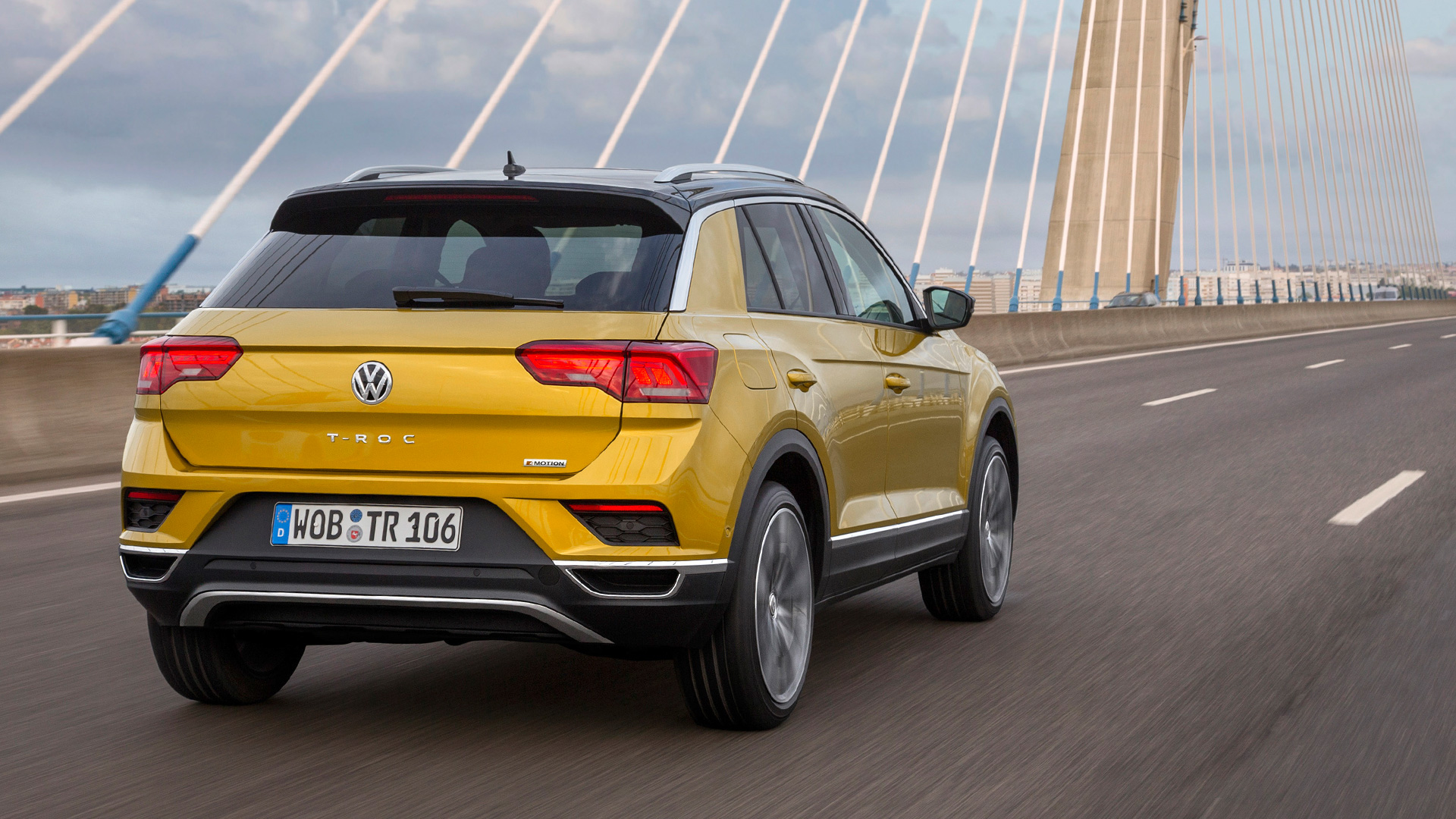 Volkswagen Troc 2019 STD Exterior Car Photos Overdrive