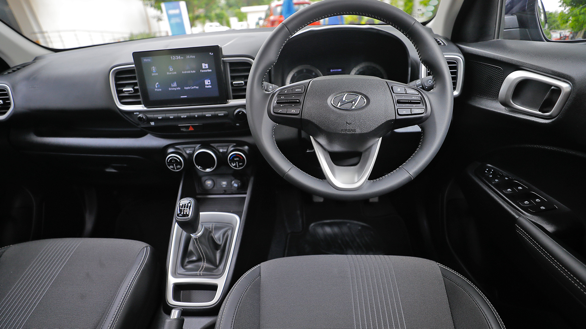 Hyundai Venue 2019 1 4 Crdi Mt E Interior Car Photos Overdrive
