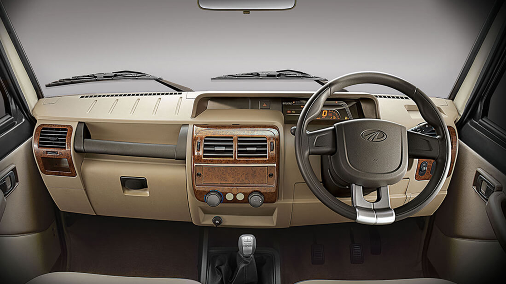 mahindra bolero top model interior
