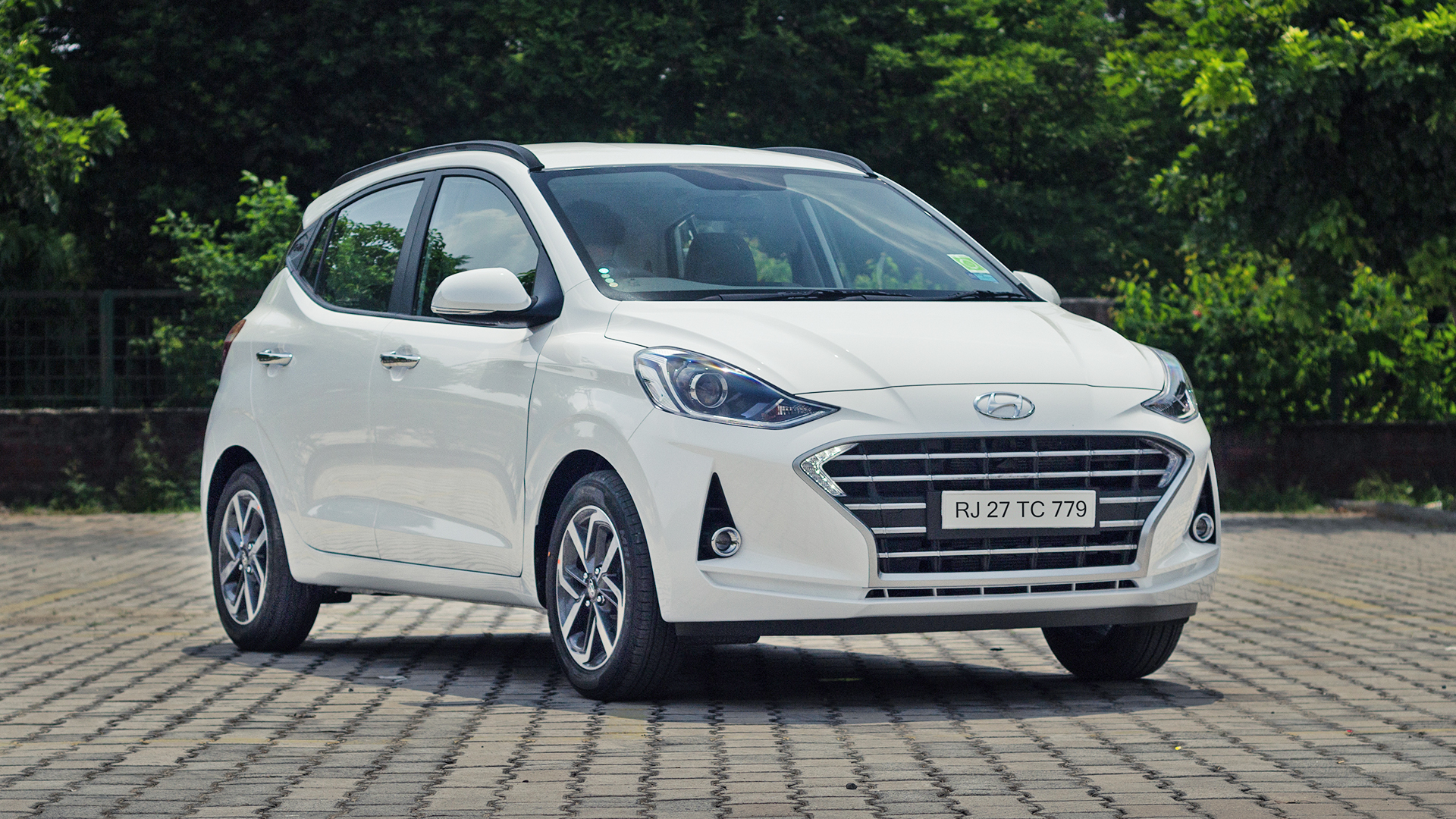 Hyundai Grand I10 Nios Magna Petrol Price Mileage Reviews Specification Gallery Overdrive