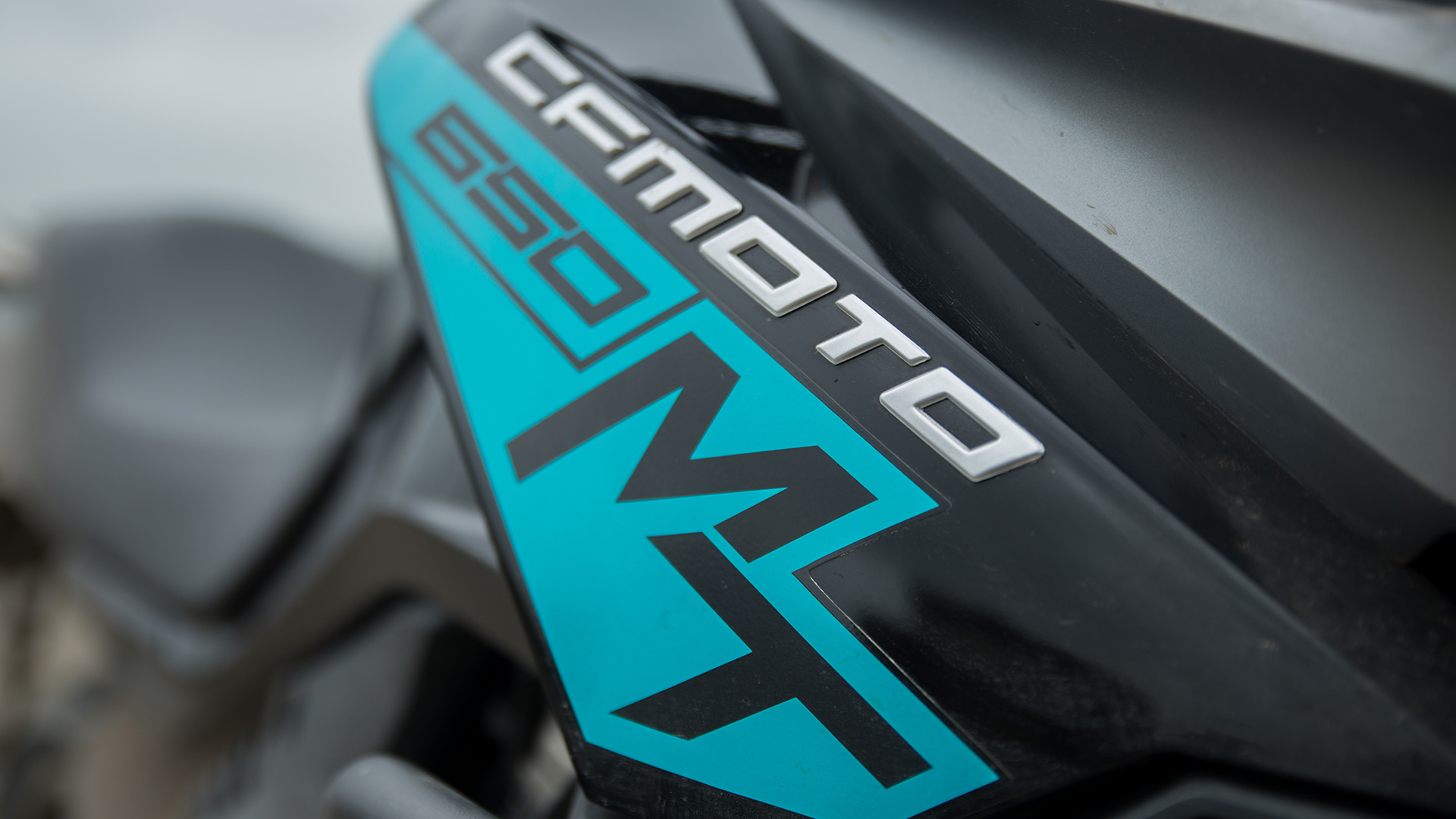 CF Moto 650MT 2019 STD