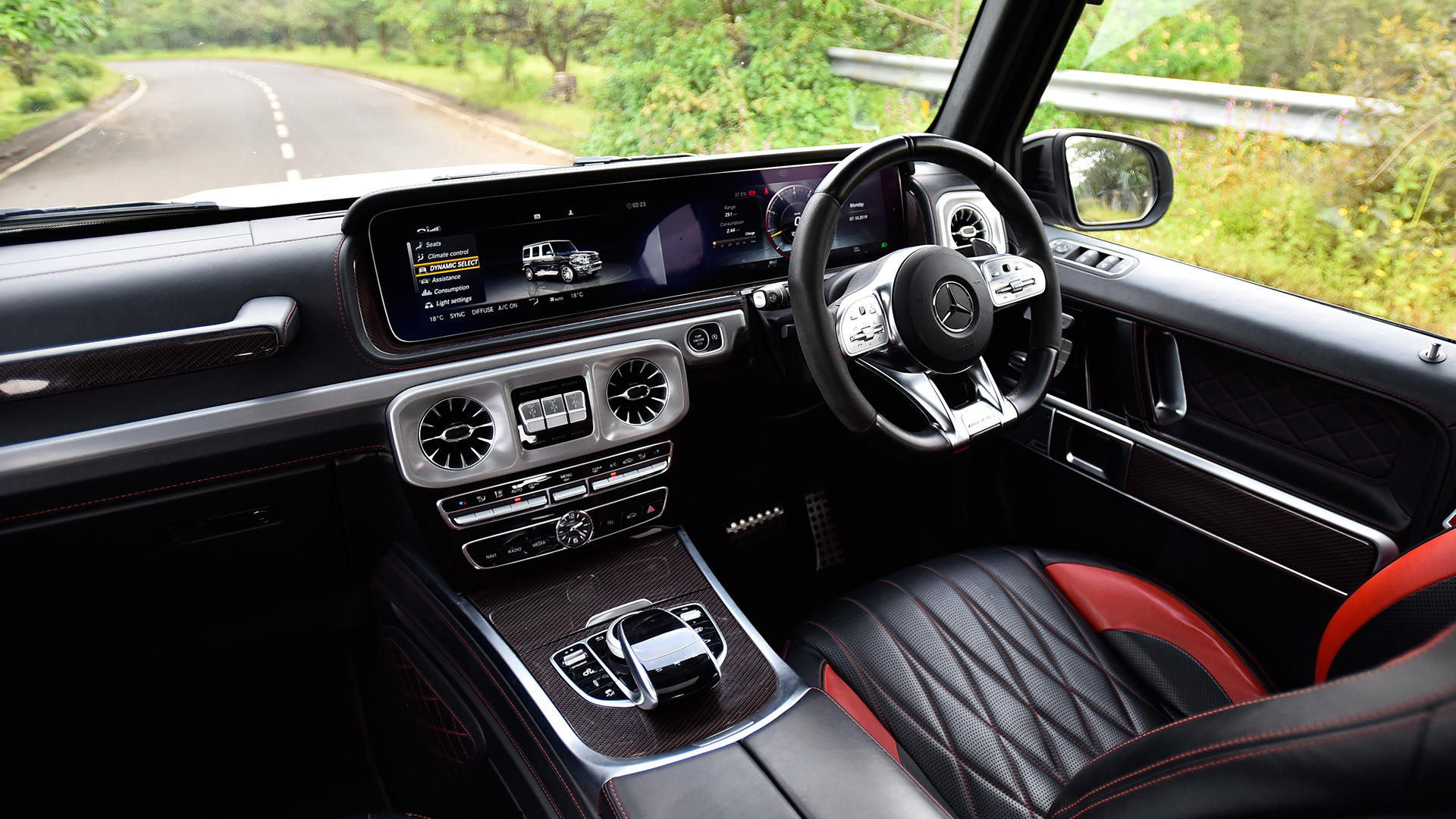 Mercedes Benz G-Class 2019 350d Interior