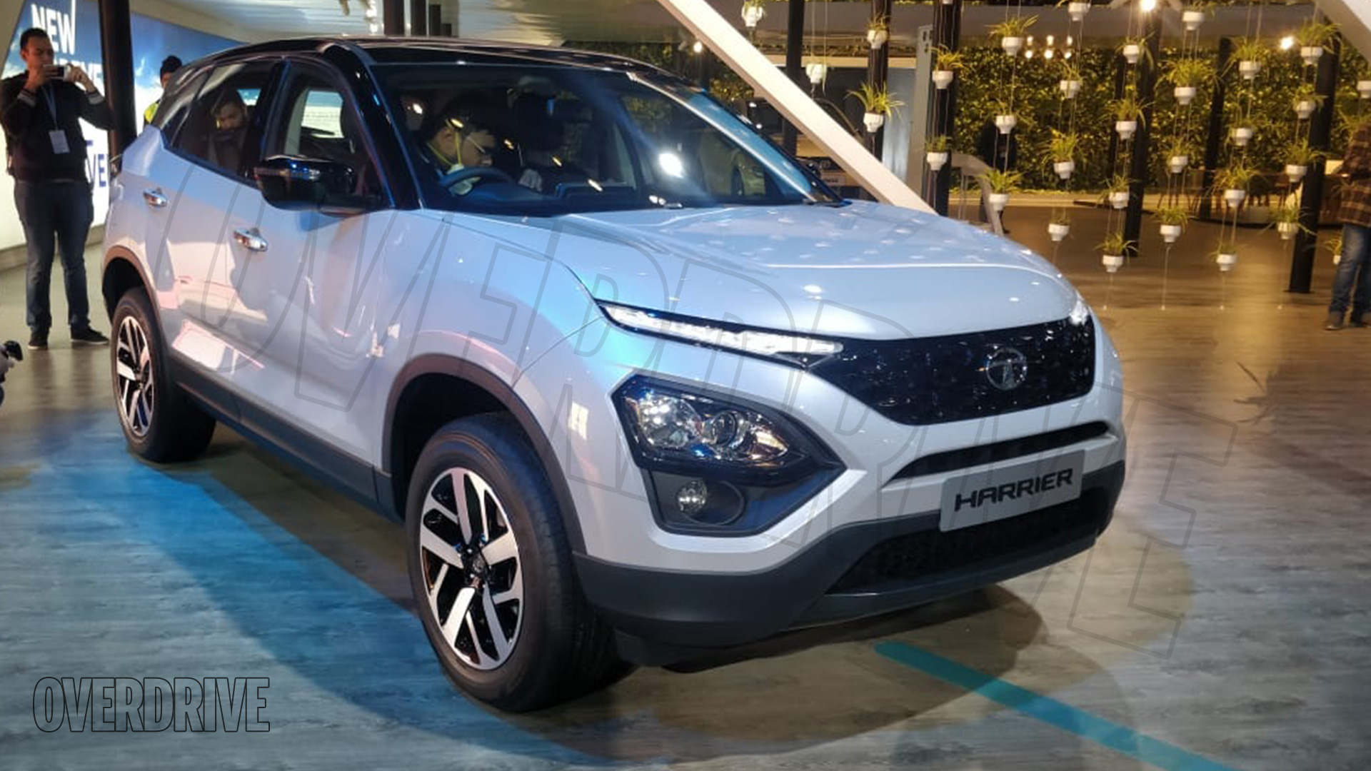 Tata Harrier 2020 Price Mileage Reviews Specification