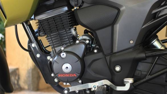 2013 Honda CB Trigger engine