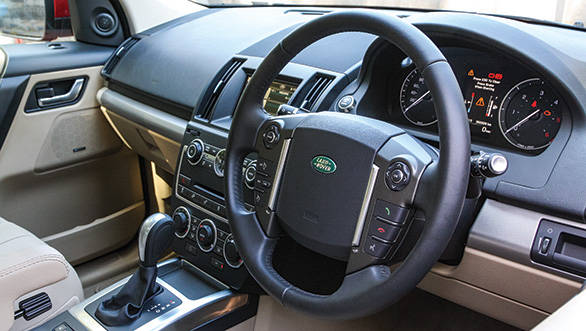 Steering wheel gets a symmetric array of buttons unlike previous generation array