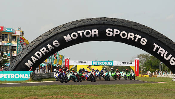SuperSports 600cc race at the MMRT