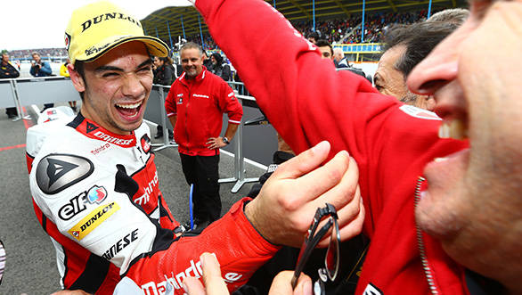 Oliveira and the Mahindra Racing team celebrate pole at Assen