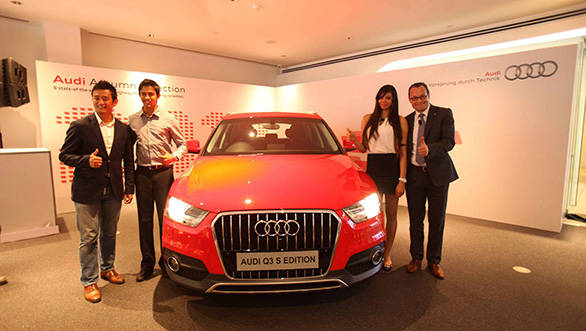 Bhaichung Bhutia with Aditya Patel and Michael Perschke at the Q3 S launch
