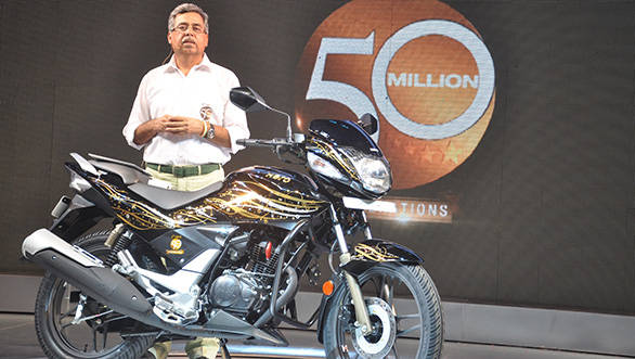 Pawan Munjal with the 50 millionth motorcycle, the Extreme