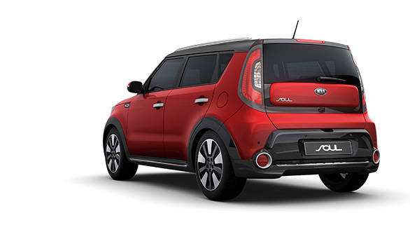 The Soul has an upright stance, square-ish shoulders, high-mounted tail lights and SUV-like ride height
