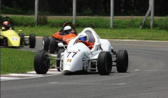 S Narendran continued his domination of the Formula LGB4 class 