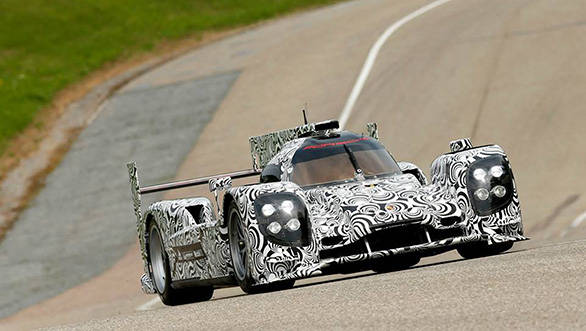 Porsche uses the four-pronged layout for its LED headlamps