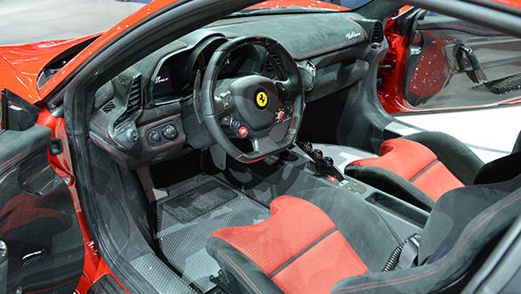 Ferrari-458-Speciale-2
