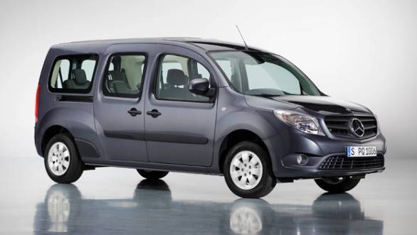 It is the stretched version of the Citan and is capable of carrying seven passengers