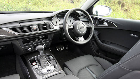 The cabin reeks of quality and for most part, looks exactly as the regular A6