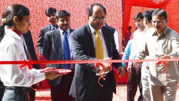 The dealership was inaugurated by Ravi Bhatia, VP, Fiat  India