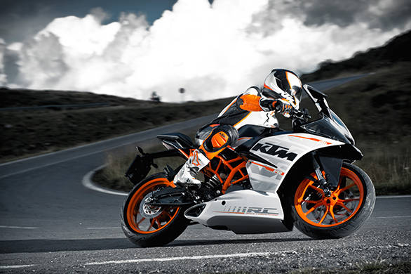 KTM has confirmed that the RC390 will have a 10kmph advantage over the 390 Duke in the top speed run