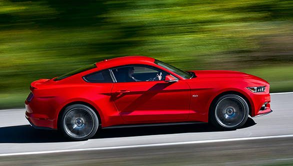 Ford-Mustang-(3)
