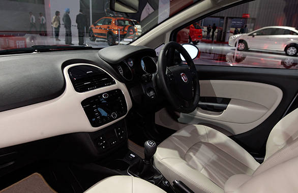 2014 Fiat Linea interiors