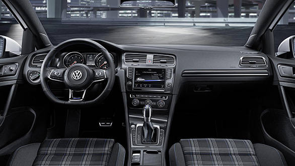 Volkswagen-Golf-GTE_10