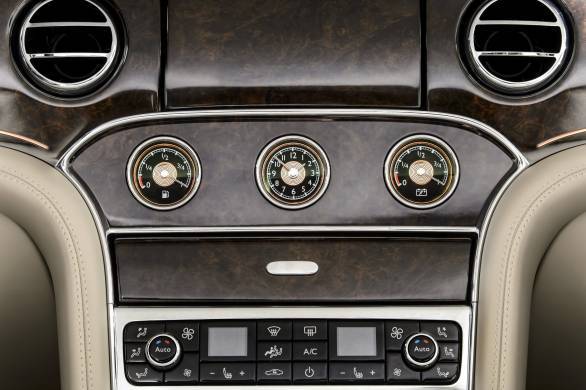 Bentley_Hybrid_Concept_Dials_2
