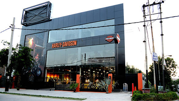 Harley-Davidson-Gurgaon-Dealership-(5)