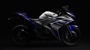 Yamaha YZF-R25 Image Gallery
