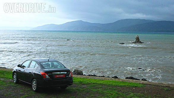 2014 Nissan Sunny (7)