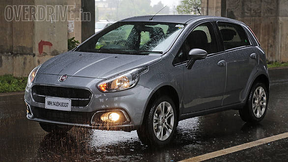 New face may be modern but sides are still the same, however 16-inch wheels in the Punto 90 add character