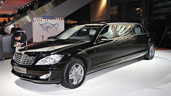 Mercedes-Benz_S600_Pullman_Guard_limousine