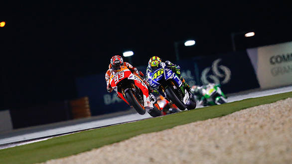 Rossi battles with Marques under the Qatar lights